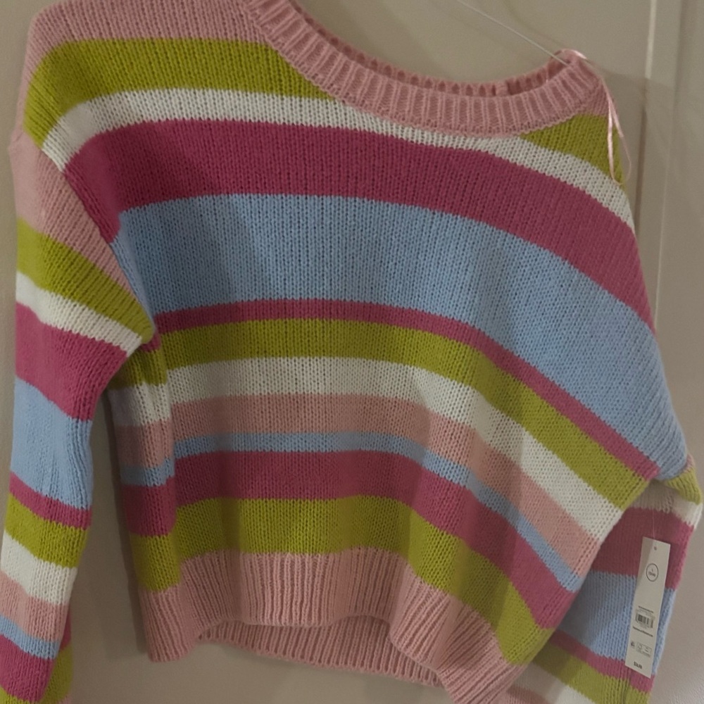 Beautiful brand new sweater size large